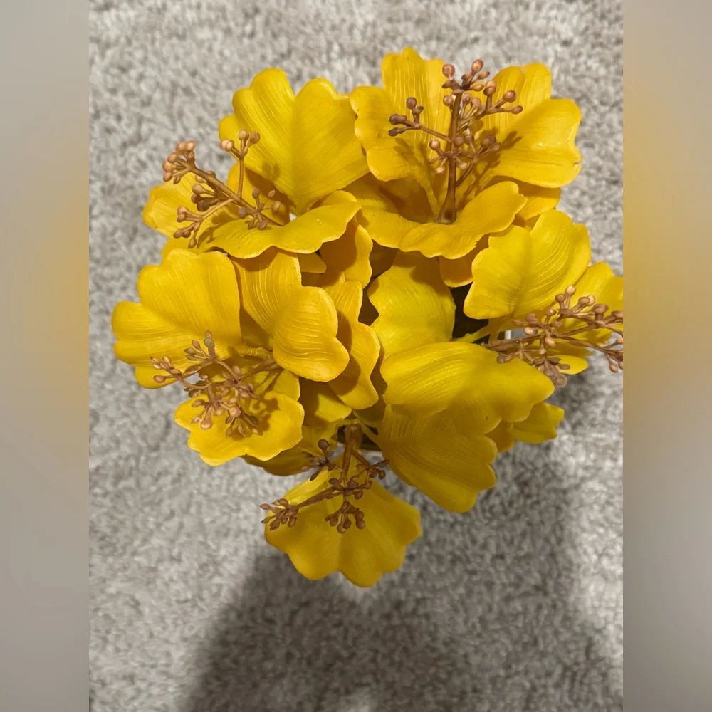 Fake flower bouquet